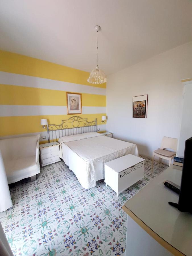 Hotel Residence Mendolita 리파리 외부 사진