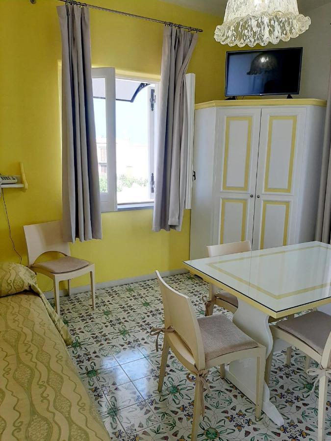 Hotel Residence Mendolita 리파리 외부 사진