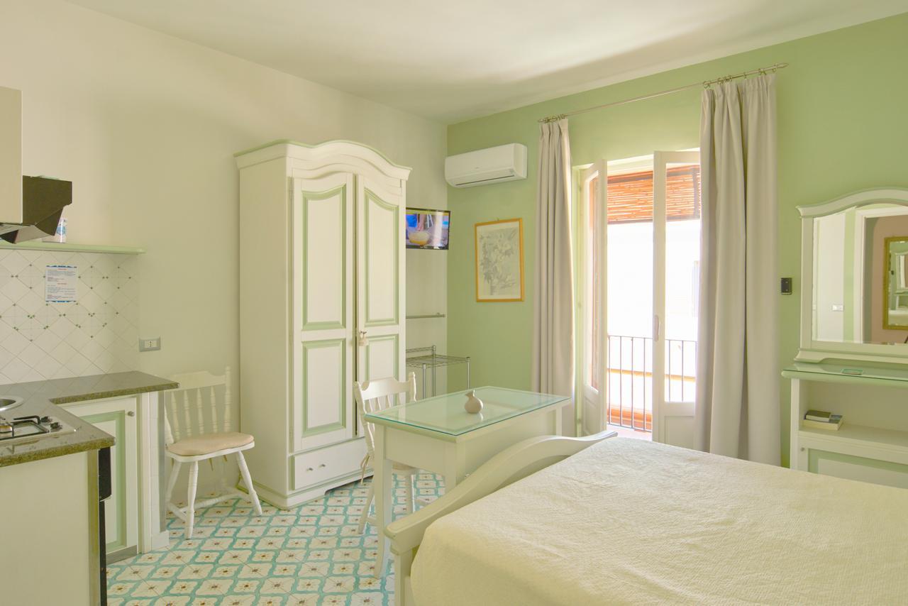 Hotel Residence Mendolita 리파리 외부 사진