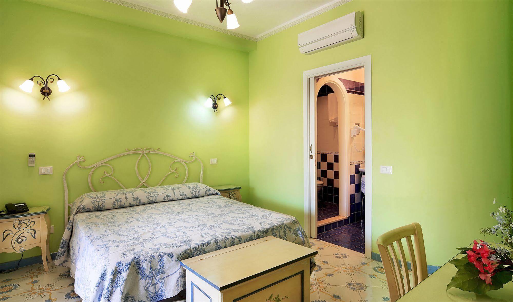 Hotel Residence Mendolita 리파리 외부 사진